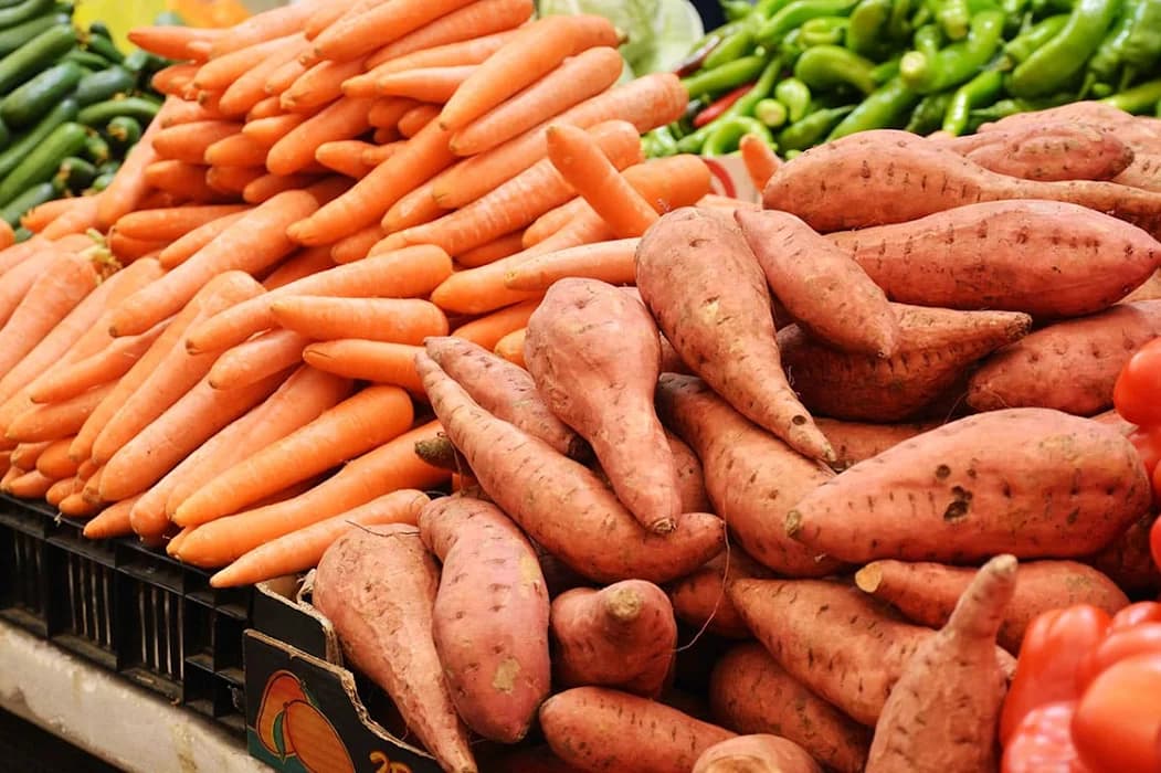 KWANINI CARROTS & VIAZI VITAMU NI VYA NJANO?